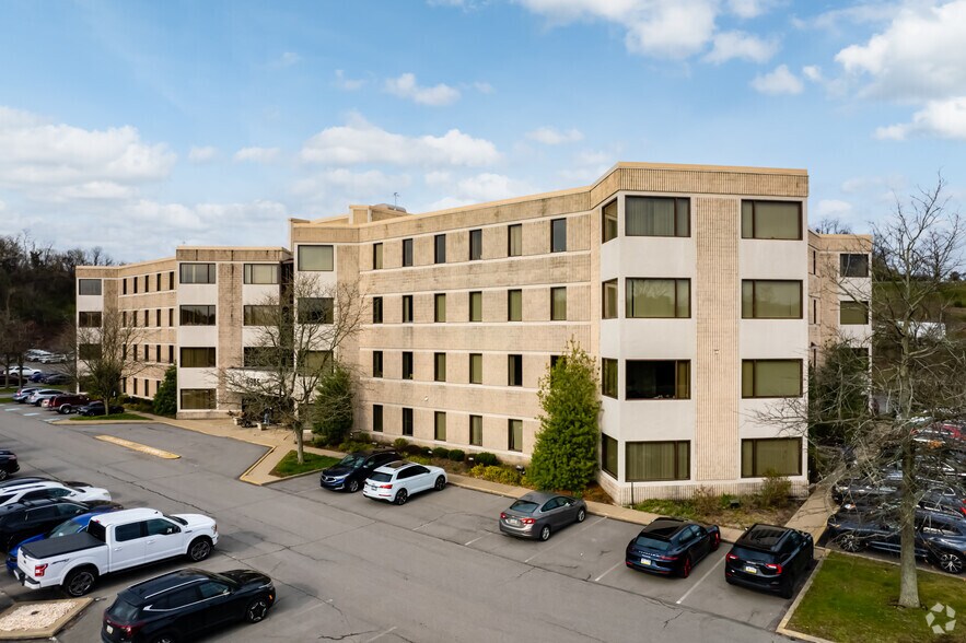 Primary Photo Of 4955 Steubenville Pike, Pittsburgh Office For Sale