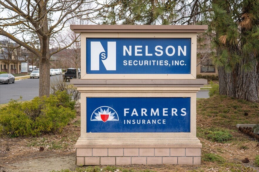 More Photos Of 9718 N Morton Ct, Spokane Office For Sale