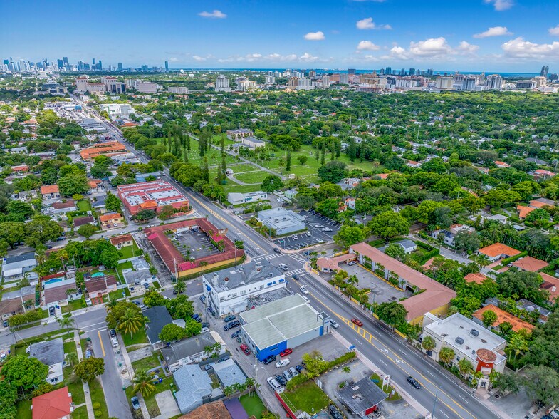More Photos Of 4713-4725 SW 8th St, Miami Storefront For Lease