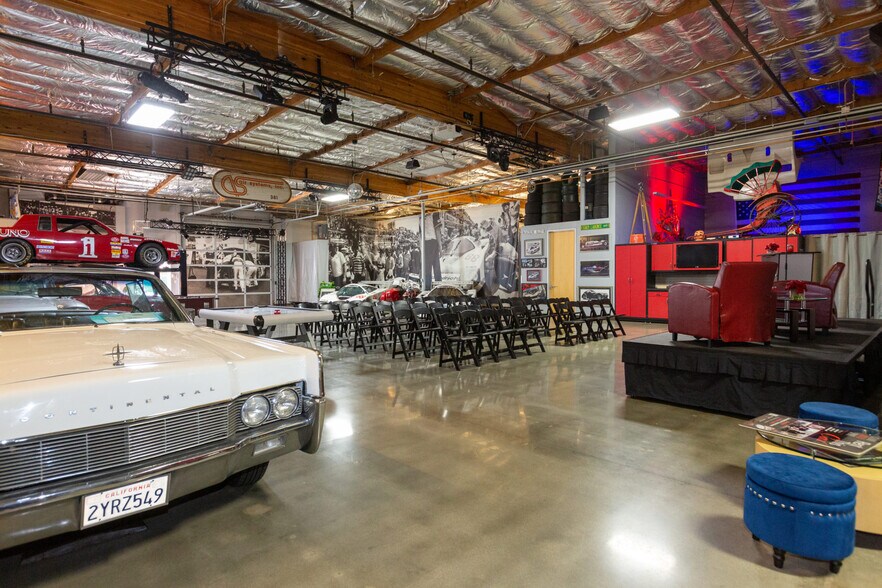 More Photos Of 521 Charcot Ave, San Jose Showroom For Sale