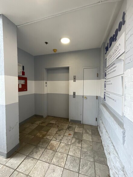 More Photos Of 34 Depot St, Pittsfield Medical For Lease