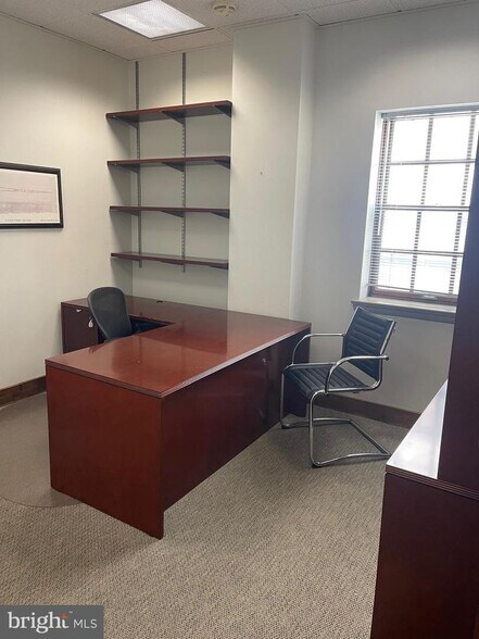 More Photos Of 106 York Rd, Jenkintown Office Residential For Sale