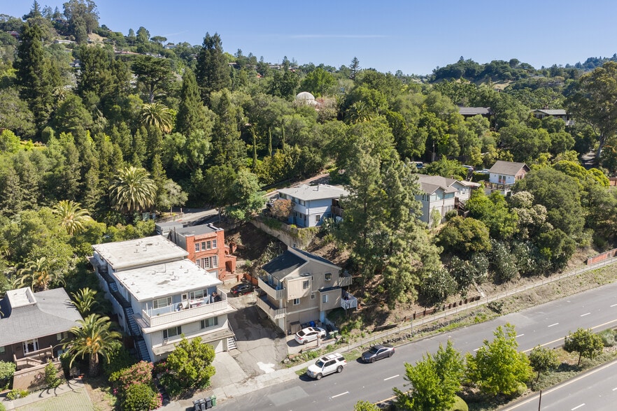 More Photos Of 250 Red Hill Ave, San Anselmo Apartments For Sale