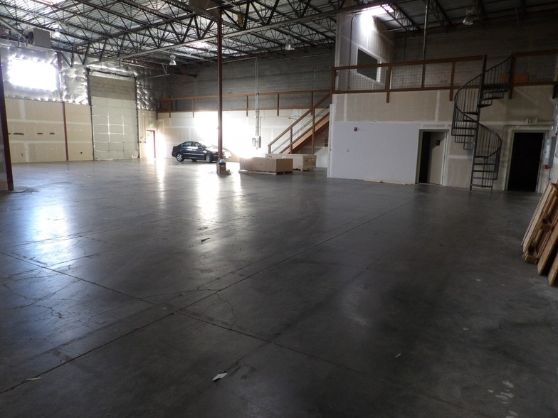 More Photos Of 3810 166th Pl NE, Arlington Office For Lease