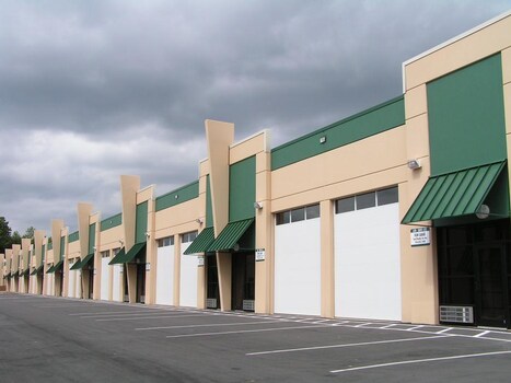 More Photos Of 658 Griffith Rd, Charlotte Warehouse For Lease