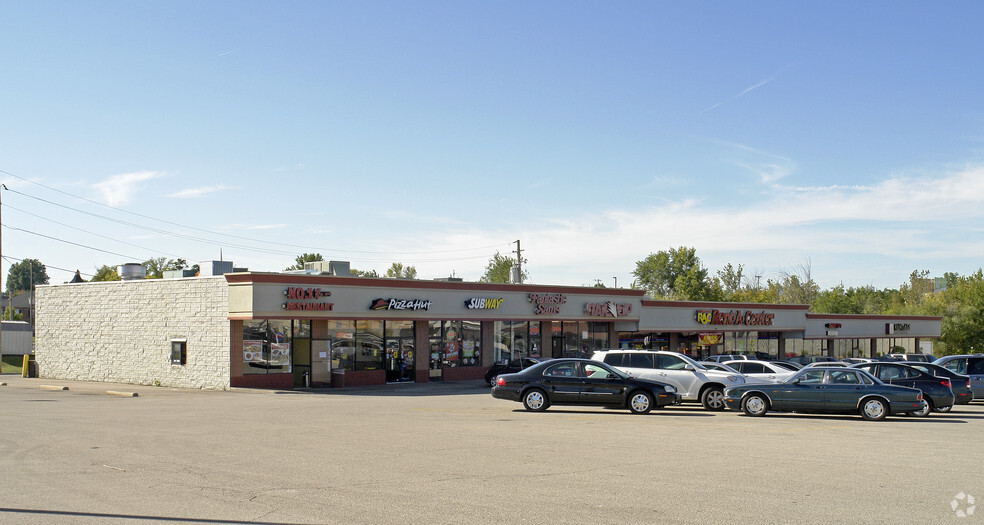 Primary Photo Of 29-39 O'Fallon Sq, O'Fallon Freestanding For Lease