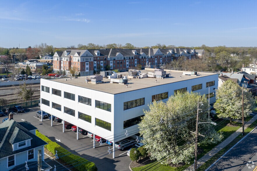 More Photos Of 340 North Ave E, Cranford Office For Lease