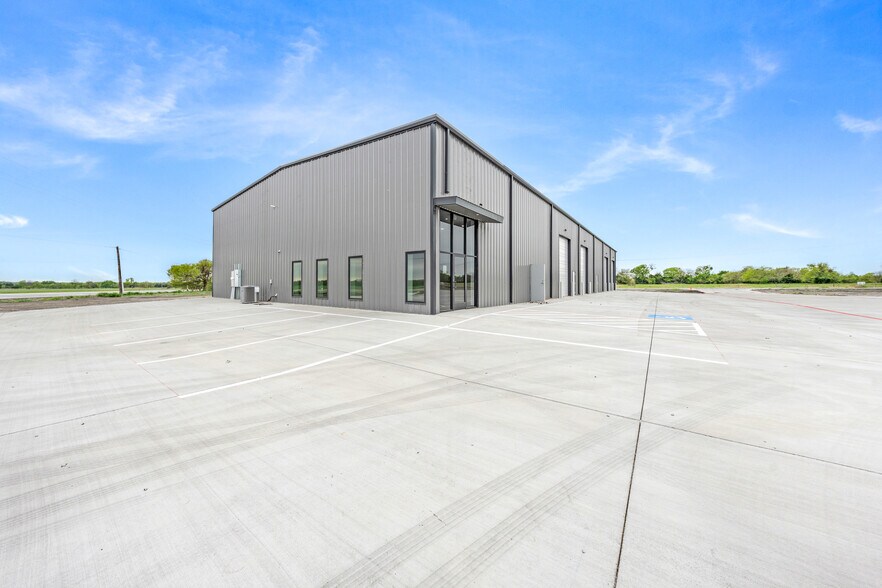 More Photos Of 1400 S State Hwy 78, Farmersville Industrial For Lease