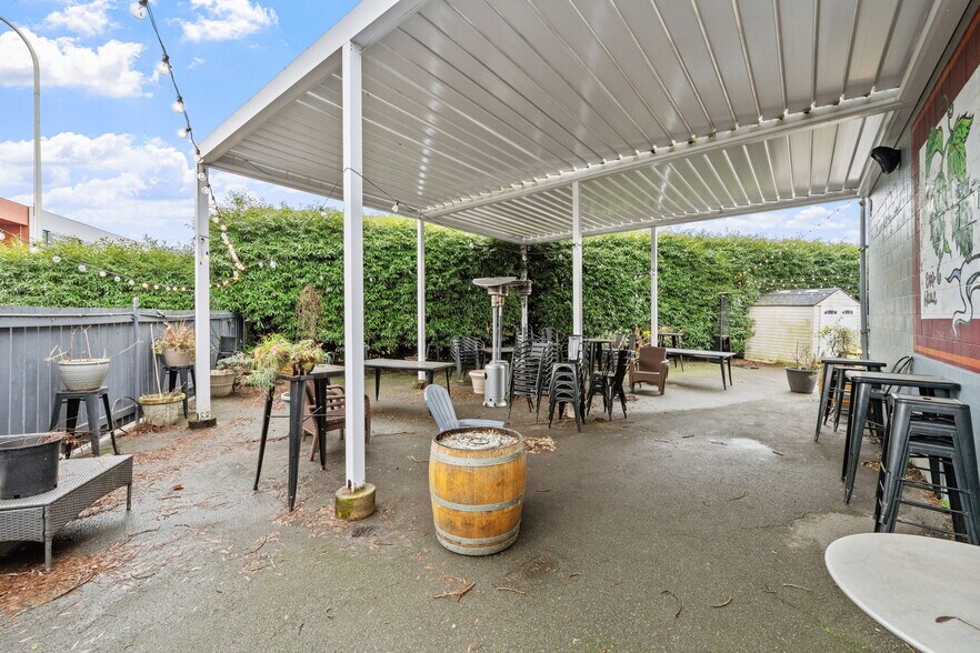 More Photos Of 351 Park Ave N, Renton General Retail For Sale