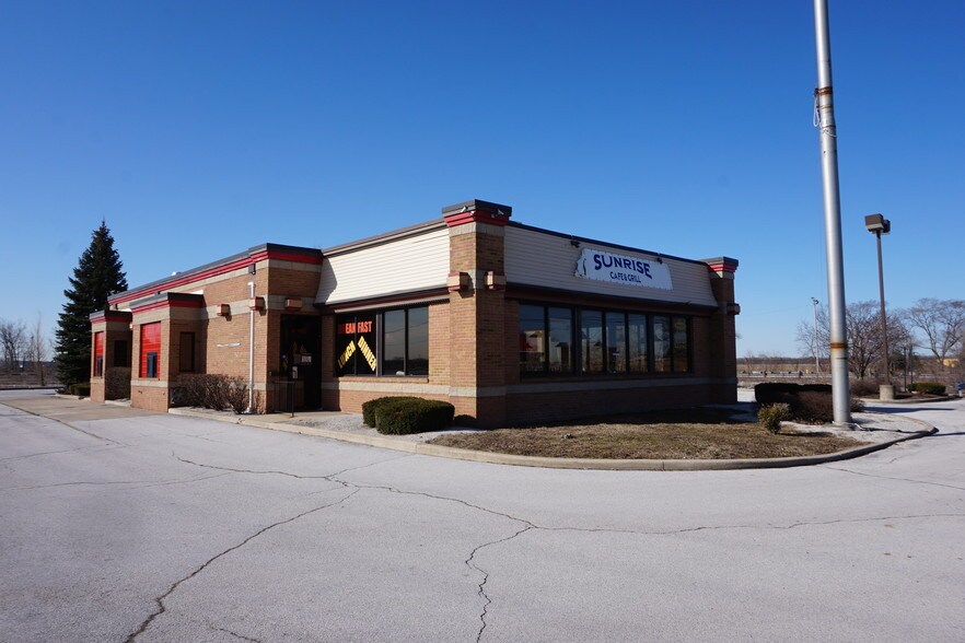Primary Photo Of 3565 Libbey Rd, Perrysburg Fast Food For Lease