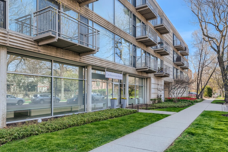 More Photos Of 1100 Central Ave, Wilmette Apartments For Lease