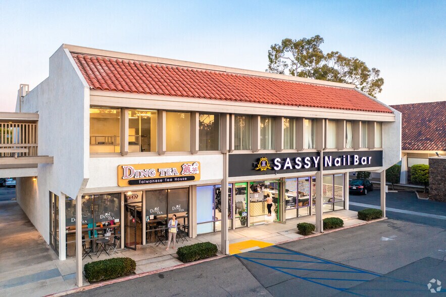Primary Photo Of 2706 Harbor Blvd, Costa Mesa Storefront Retail Office For Lease