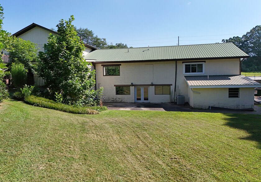 More Photos Of 10 Deer Crossing Trl, Blairsville Office For Lease