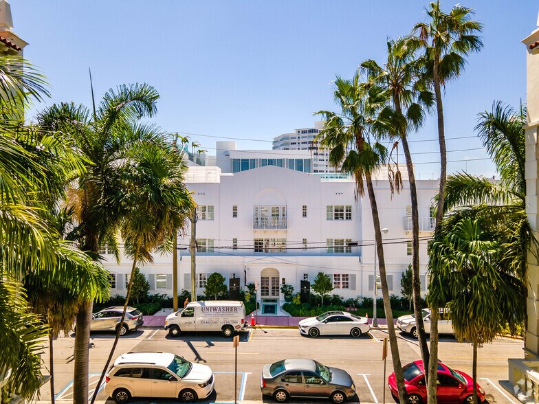 More Photos Of 334 20th St, Miami Beach Hotel For Lease