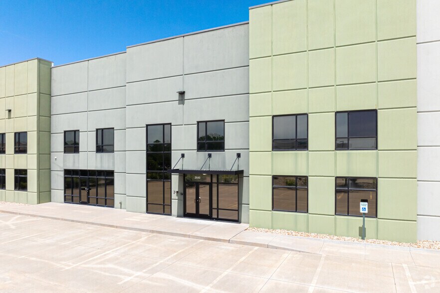 More Photos Of 2620 NE McBaine Dr, Lee's Summit Warehouse For Sale