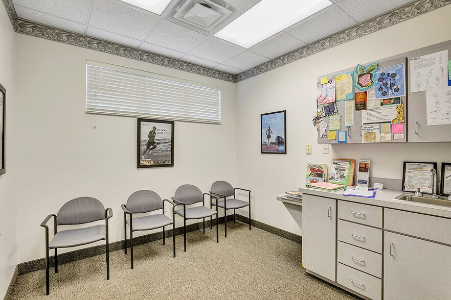More Photos Of 2300 SE 17th St, Ocala Medical For Lease