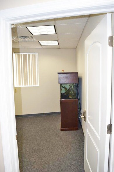 More Photos Of 3351 Park Ave, Wantagh Office For Lease