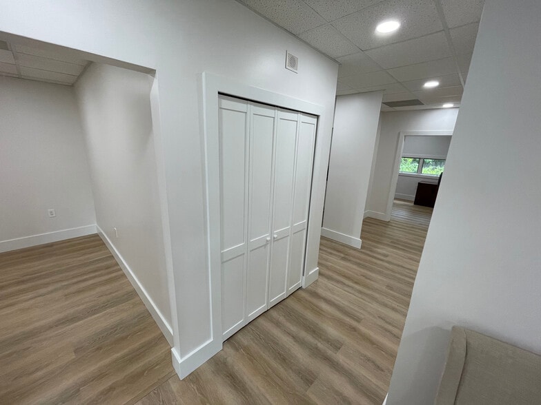 More Photos Of 200 Haddonfield Berlin, Gibbsboro Office For Sale