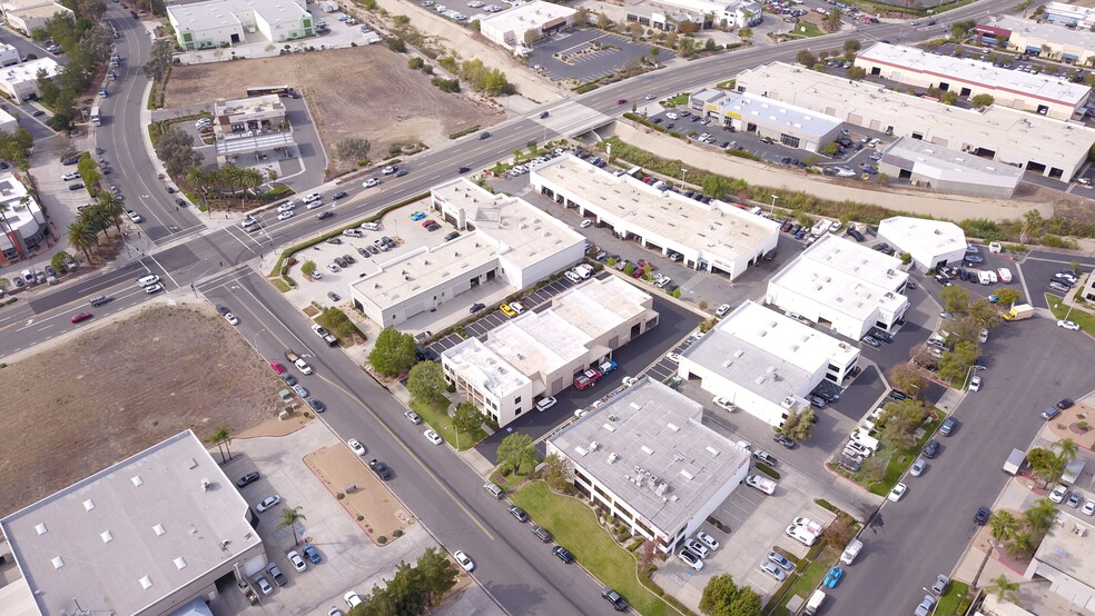 More Photos Of 41419 Pear St, Murrieta Warehouse For Lease