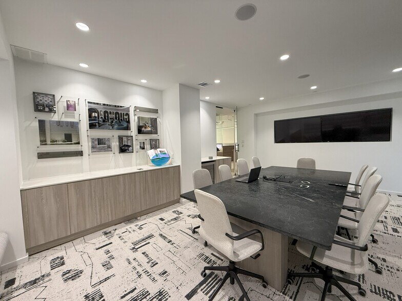 More Photos Of 1240 Blalock Rd, Houston Medical For Lease