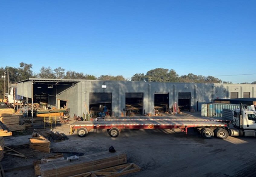 Primary Photo Of 15439 US Highway 301, Dade City Warehouse For Lease