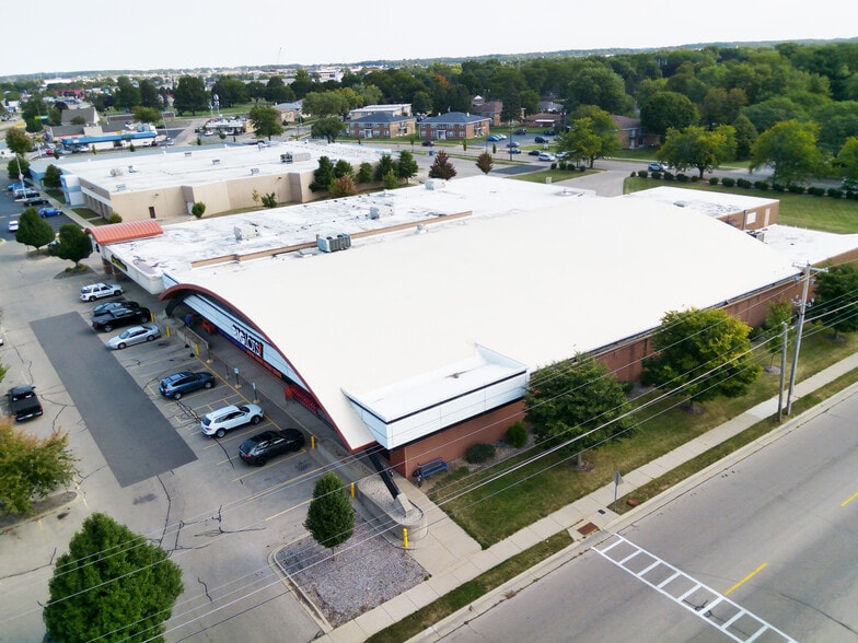 More Photos Of 1800 Milton Ave, Janesville Freestanding For Lease