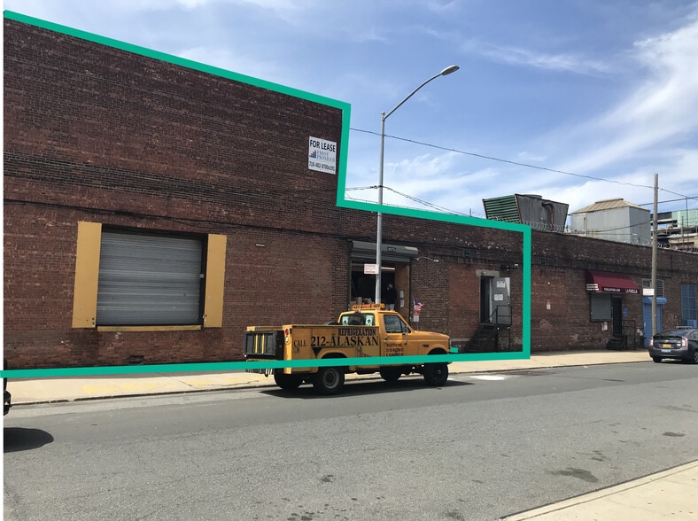 More Photos Of 4320 35th St, Long Island City Warehouse For Lease