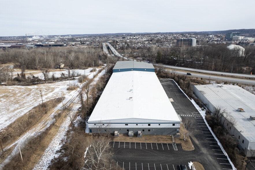 More Photos Of 70 Portland Rd, West Conshohocken Warehouse For Lease
