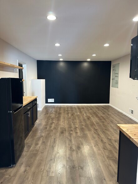 More Photos Of 29 S Trooper Rd, Norristown Warehouse For Lease