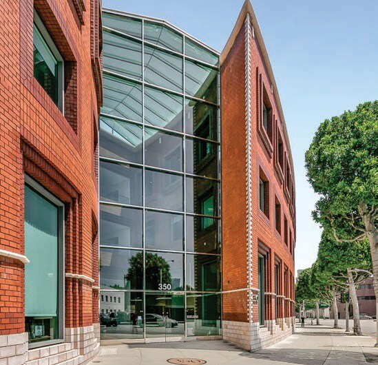 More Photos Of 350 S Beverly Dr, Beverly Hills Office For Lease