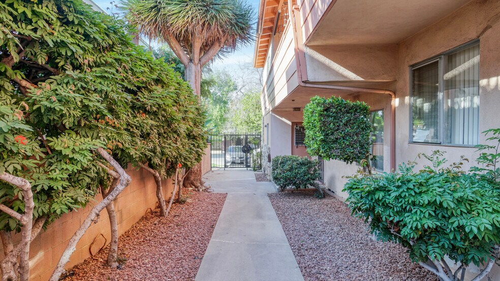 More Photos Of 3310 Keystone Ave, Los Angeles Apartments For Sale
