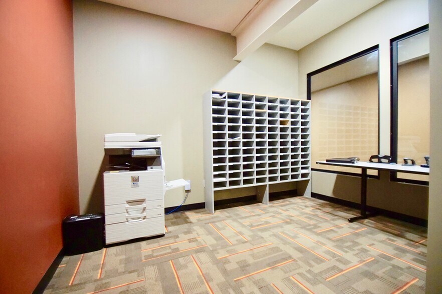 More Photos Of 7001 N Locust St, Gladstone Coworking Space