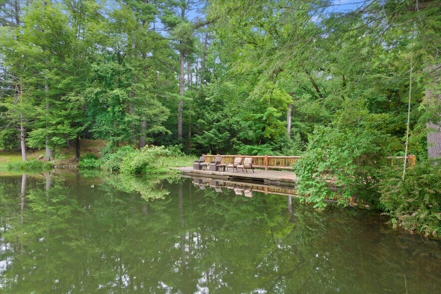 More Photos Of 746 Howe Rd, Lake Luzerne Hotel For Sale