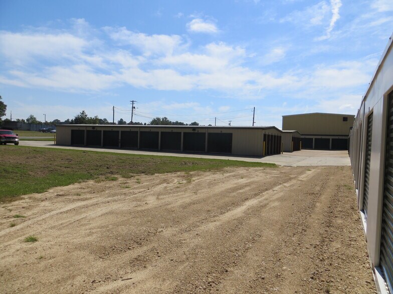 More Photos Of 123 Business Cir, Thomasville Self Storage For Sale