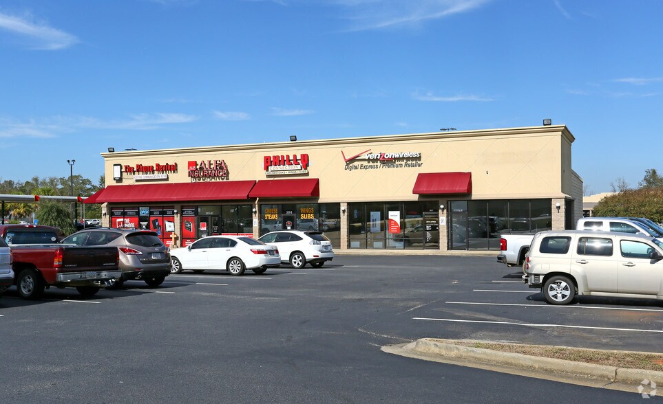 Primary Photo Of 2831 Ledo Rd, Albany Storefront For Lease