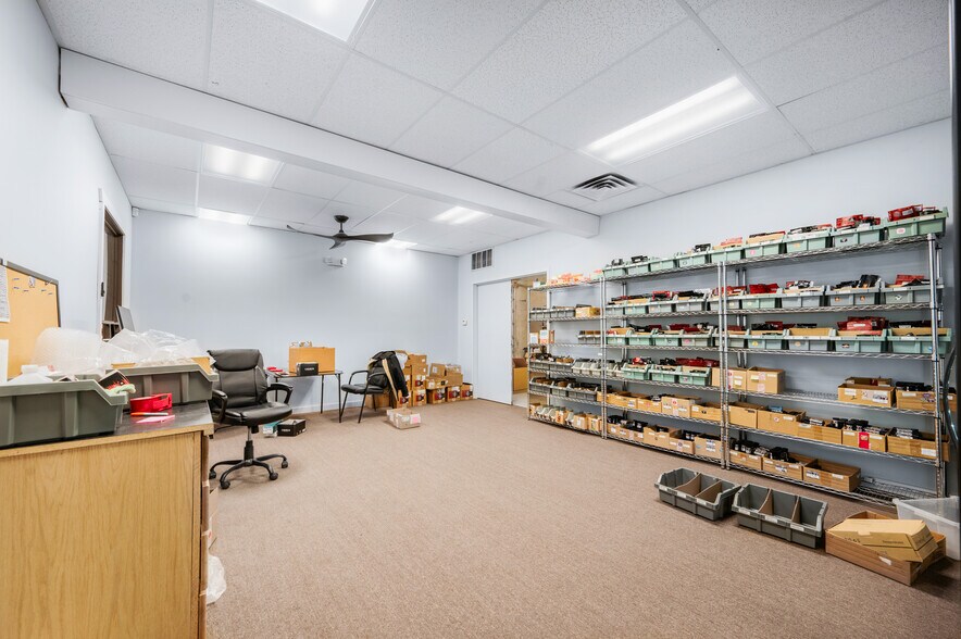 More Photos Of 805 Maple St, Big Rapids Storefront Retail Office For Sale
