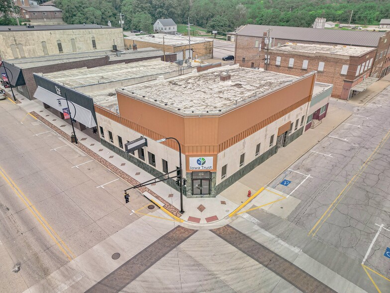 Primary Photo Of 500 W Main St, Sac City Bank For Sale