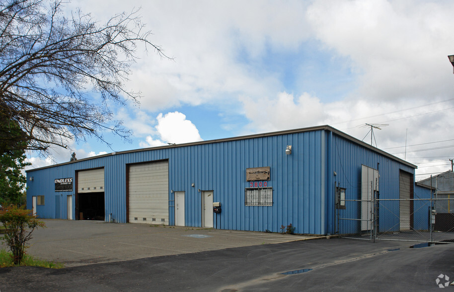 Primary Photo Of 3800 W Pacific Ave, Sacramento Warehouse For Lease