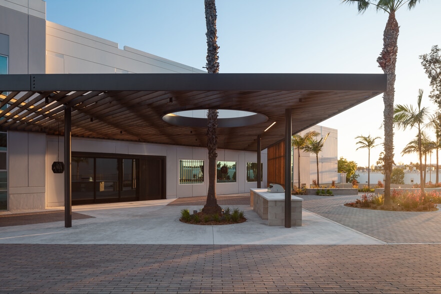 More Photos Of 6215 El Camino Real, Carlsbad Light Manufacturing For Lease