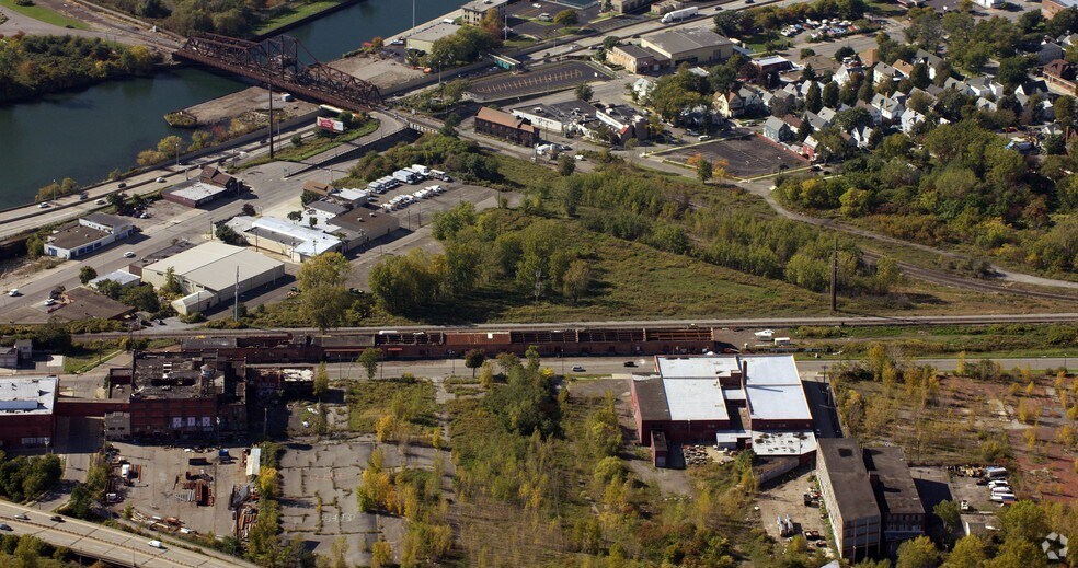More Photos Of 68 Tonawanda St, Buffalo Apartments For Lease
