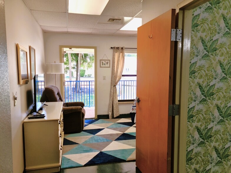 More Photos Of 301 Milford Pl, New Smyrna Beach Assisted Living For Sale
