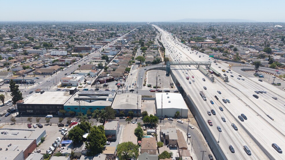 More Photos Of 326-330 W 58th St, Los Angeles Warehouse For Sale