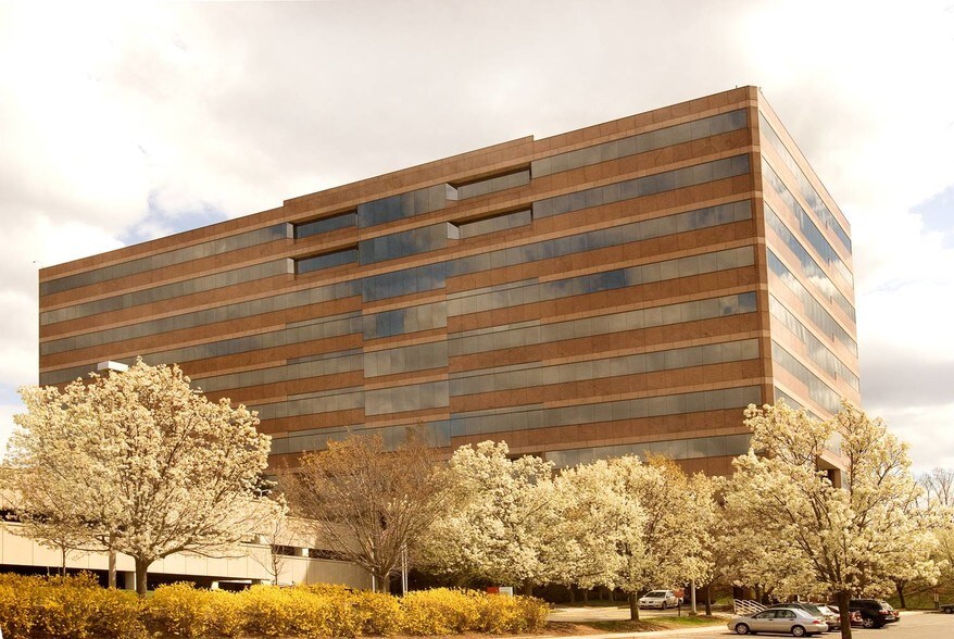 More Photos Of 101 Wood Ave S, Iselin Medical For Lease