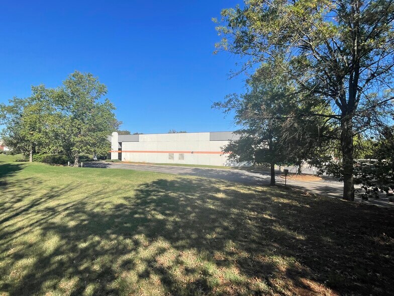 More Photos Of 101 Electronics Blvd SW, Huntsville Industrial For Lease