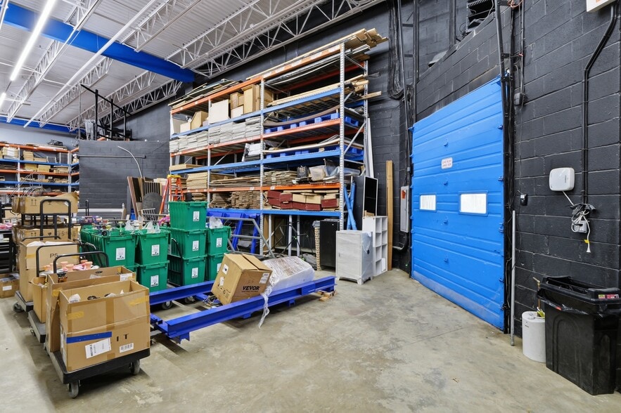 More Photos Of 610 Ryan Ave, Westville Warehouse For Lease