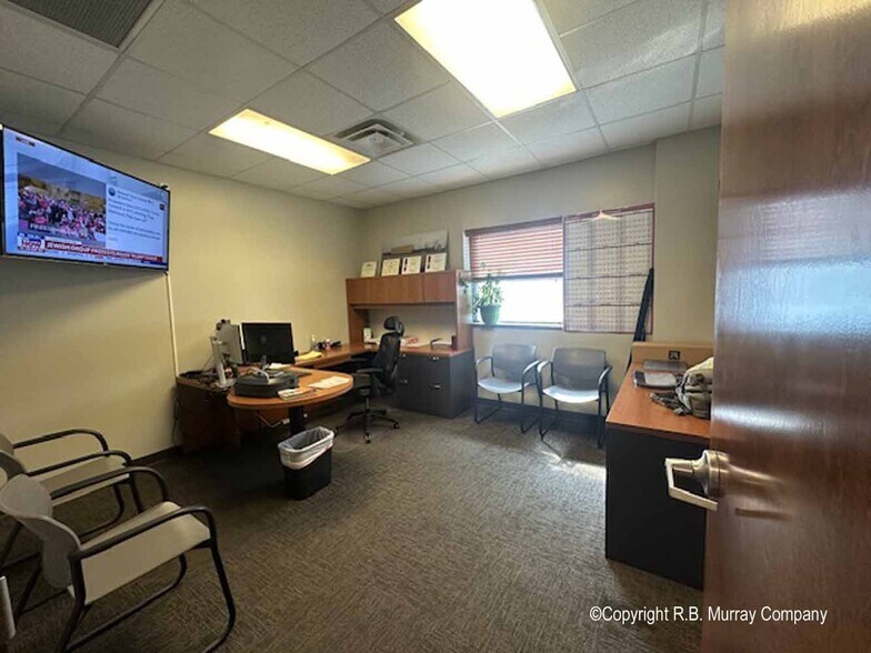 More Photos Of 2160 N Burton Ave, Springfield Truck Terminal For Lease