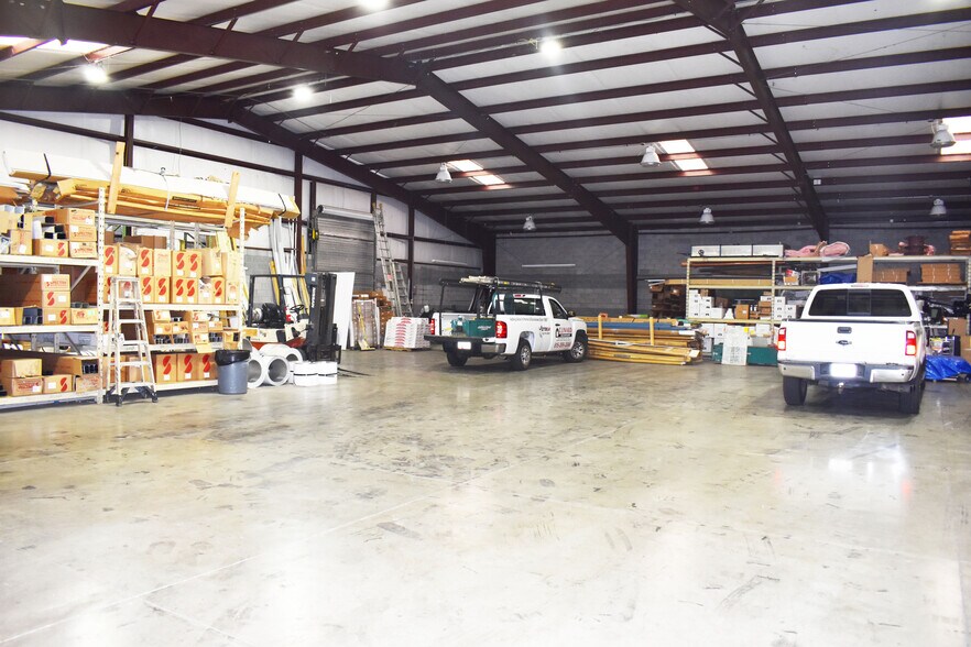 More Photos Of 1900 Southerland Dr, Nashville Warehouse For Sale