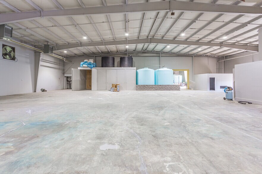 More Photos Of 506 Bear Creek Rd, Dalton Manufacturing For Sale