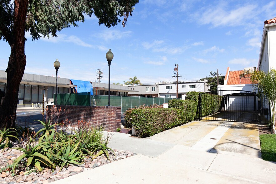 More Photos Of 7733 Girard Ave, La Jolla Land For Sale