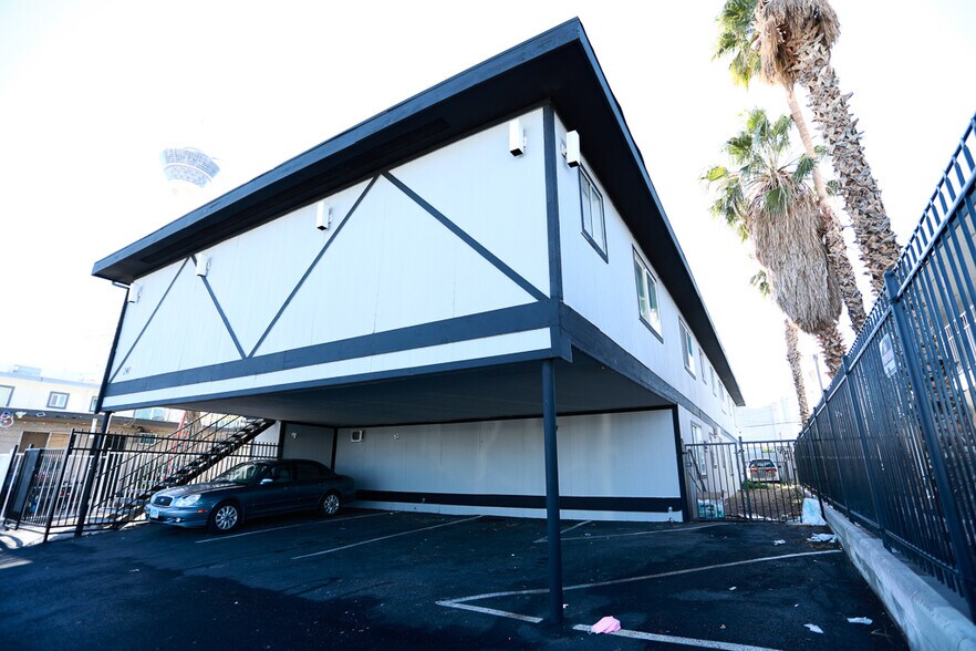 More Photos Of 241 W Philadelphia Ave, Las Vegas Apartments For Sale